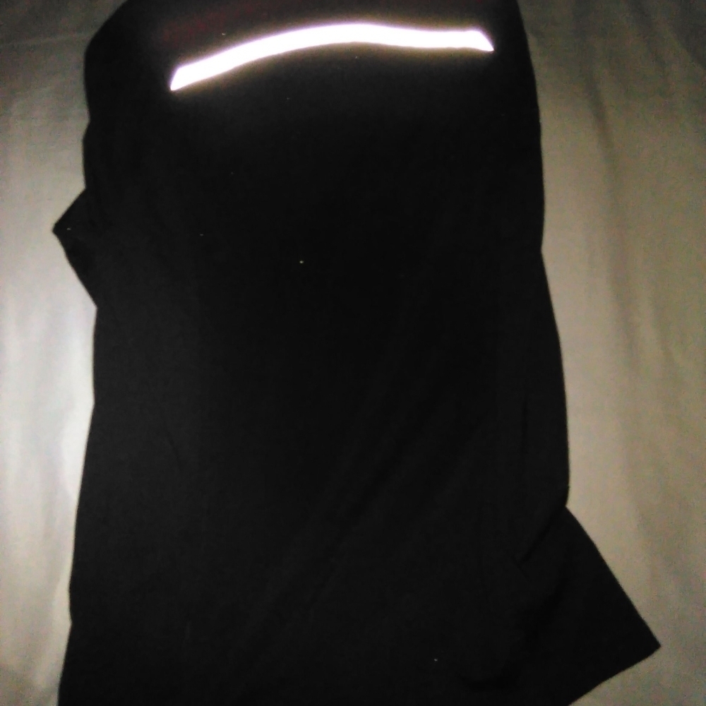 Old Navy Charcoal Gray Go Out Get Active Running Shirt w/reflectiv… - Picture 2 of 2